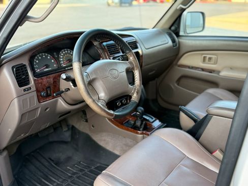 Used 1999 Toyota 4Runner Limited AWD/4WD image 24