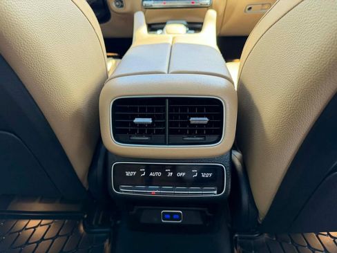 Used 2024 Mercedes-Benz GLS 580 4MATIC image 34