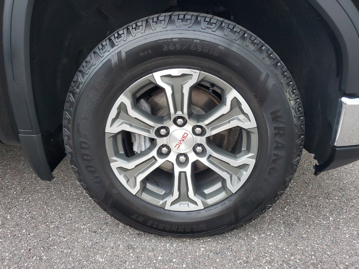 Used 2025 GMC Sierra 1500 SLT RWD image 5