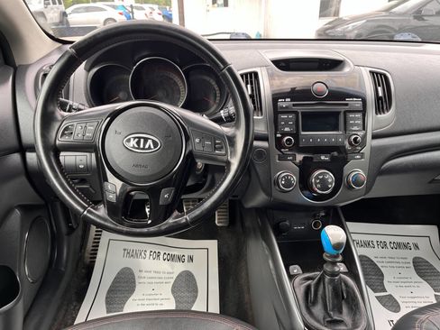 Used 2013 Kia Forte Koup SX w/ Leather Pkg image 11
