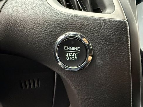 Used 2022 Ford Edge ST-Line image 12