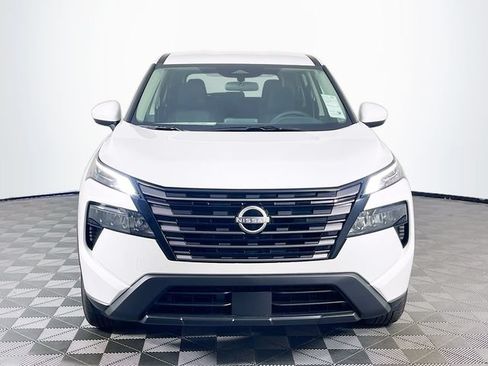New 2026 Nissan Rogue SV FWD image 3