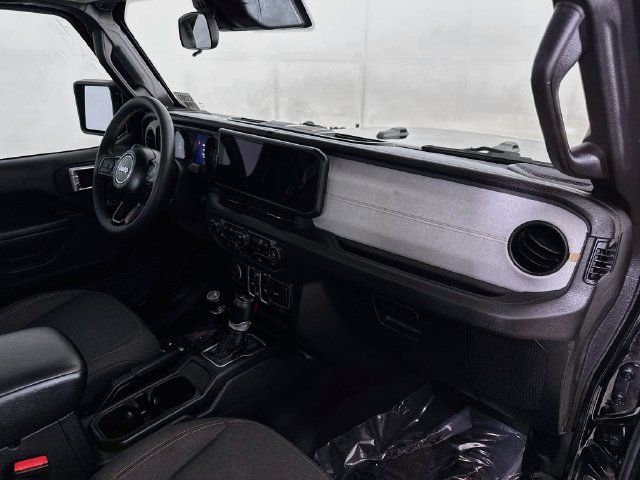 Used 2024 Jeep Wrangler Unlimited Sport AWD/4WD image 27