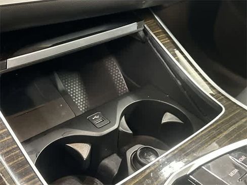 Used 2024 BMW X5 xDrive50e image 26