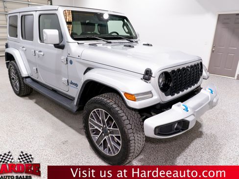 Used 2024 Jeep Wrangler High Altitude AWD/4WD image 6