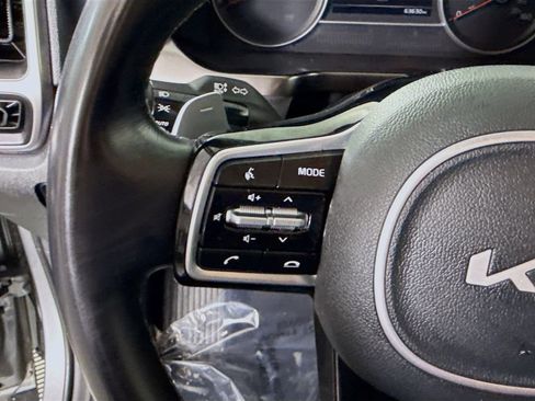 Used 2022 Kia Sorento S image 22