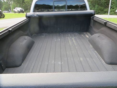 Used 2006 Dodge Dakota Laramie RWD image 9
