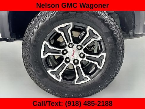 Used 2024 GMC Canyon AT4 AWD/4WD image 31