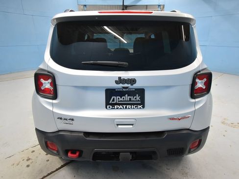 Used 2021 Jeep Renegade Trailhawk w/ Sun & Sound Group AWD/4WD image 34