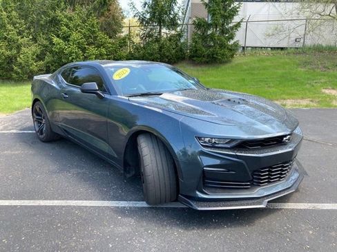 Used 2023 Chevrolet Camaro SS RWD image 2