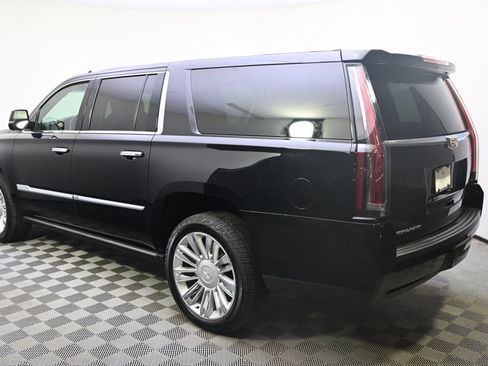 Used 2017 Cadillac Escalade ESV Platinum AWD/4WD image 3
