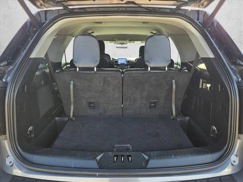 Used 2023 Ford Explorer Limited image 6