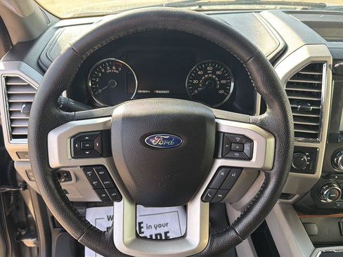 Used 2015 Ford F150 Lariat AWD/4WD image 11