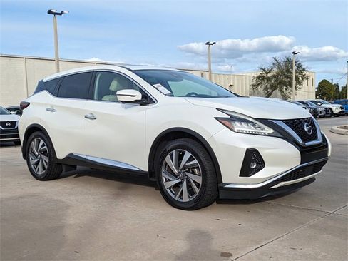 Used 2021 Nissan Murano SL w/ SL Moonroof Package image 2