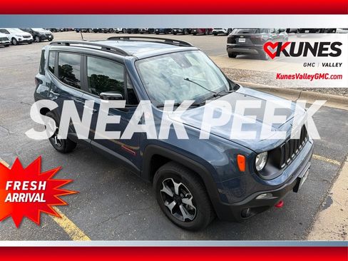 Used 2022 Jeep Renegade Trailhawk w/ Sun/Sound Group AWD/4WD image 1