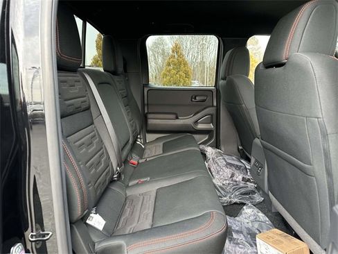 New 2026 Nissan Frontier PRO-4X w/ Pro-4x Convenience Package image 11