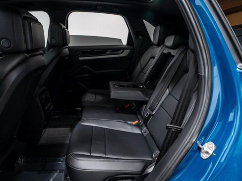 New 2026 Porsche Cayenne AWD/4WD image 27