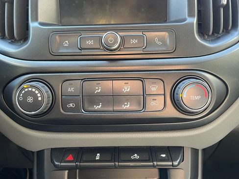 Certified 2022 Chevrolet Colorado W/T w/ Custom Special Edition image 36