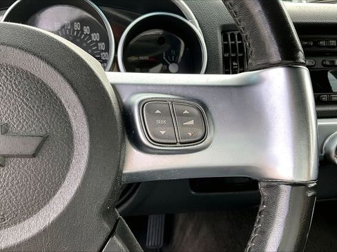 Used 2006 Chevrolet SSR w/ Preferred Equipment Group image 12