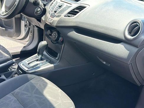 Used 2012 Ford Fiesta SE FWD image 35