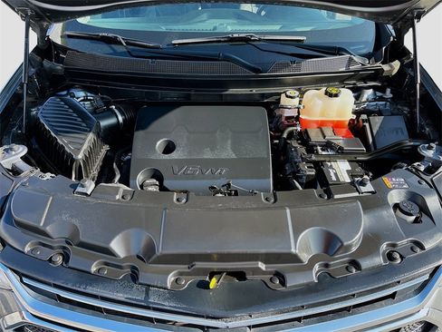 Used 2021 Chevrolet Traverse Premier image 33