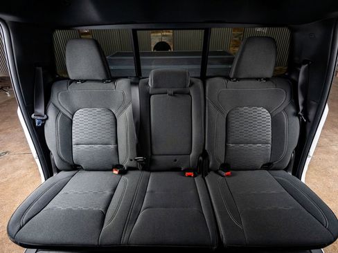 Used 2025 RAM 1500 Classic Warlock AWD/4WD image 36