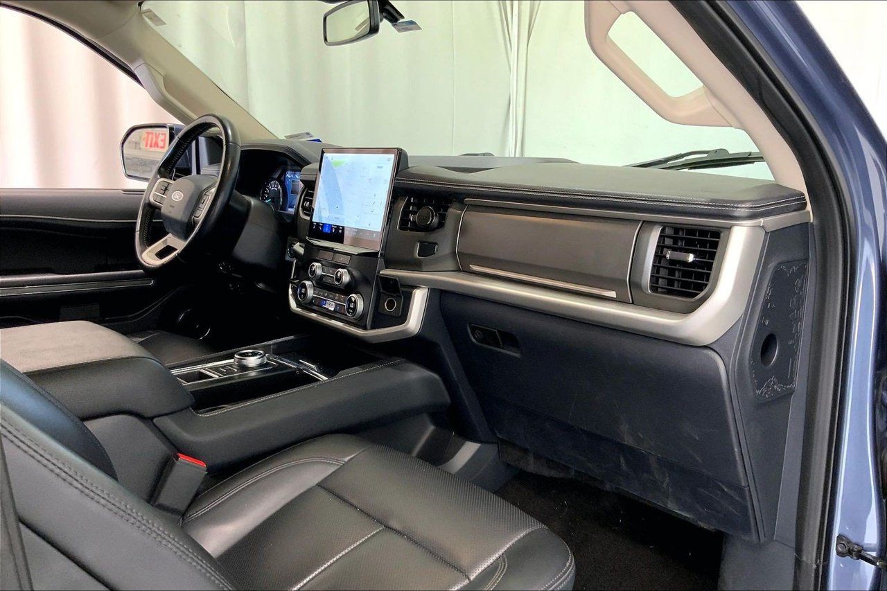 Used 2023 Ford Expedition Max XLT RWD image 28