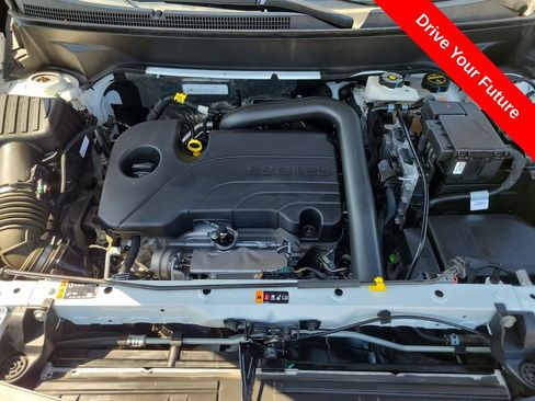 Used 2024 Chevrolet Equinox LT AWD/4WD image 34