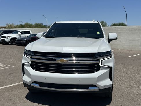 Used 2023 Chevrolet Tahoe LT w/ Luxury Package AWD/4WD image 7