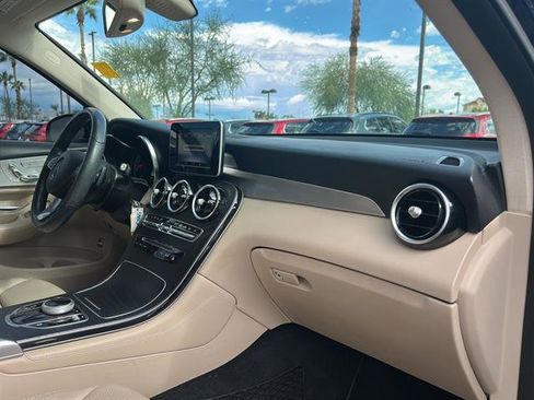 Used 2019 Mercedes-Benz GLC 300 image 46