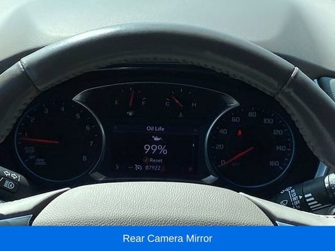 Used 2020 Chevrolet Traverse LT w/ LT Premium Package FWD image 9