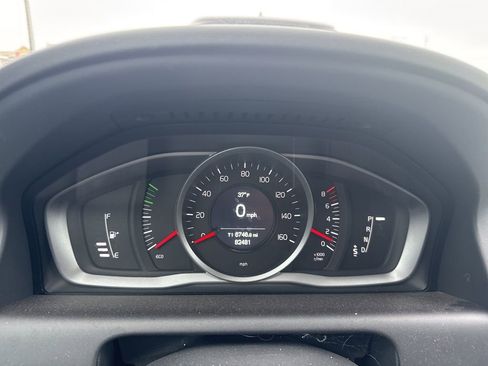 Used 2017 Volvo XC60 T5 Inscription image 17