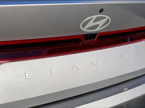 Certified 2024 Hyundai Elantra SEL image 33