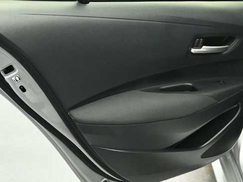 Used 2020 Toyota Corolla LE image 12