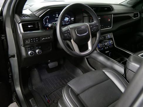 Used 2023 GMC Yukon Denali AWD/4WD image 14