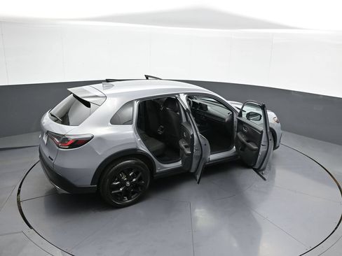 Certified 2024 Honda HR-V Sport image 43