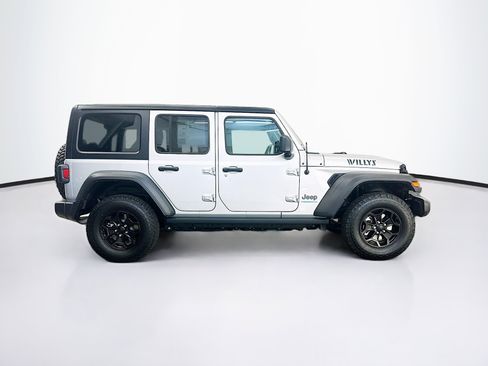 Used 2023 Jeep Wrangler Unlimited w/ Cold Weather Group AWD/4WD image 10