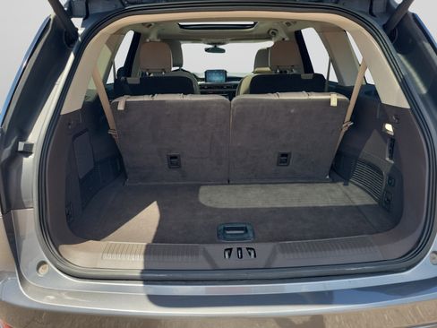 Used 2022 Lincoln Aviator Reserve w/ Equipment Group 201A RWD image 12