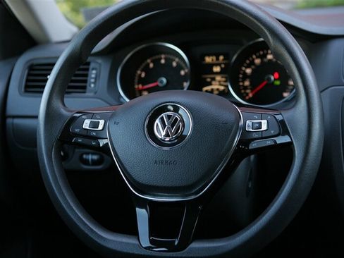 Used 2015 Volkswagen Jetta S FWD image 17