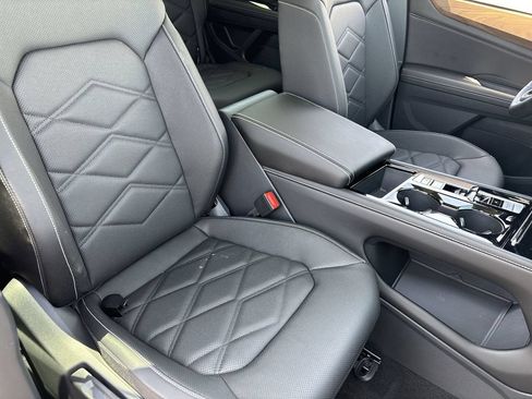 New 2026 Volkswagen Atlas SE FWD image 7
