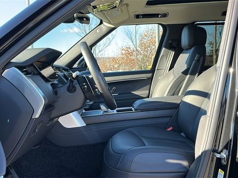 New 2025 Land Rover Range Rover Long Wheelbase SE image 10