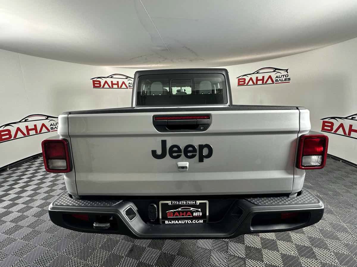 Used 2024 Jeep Gladiator Sport AWD/4WD image 8