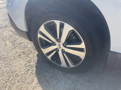 Used 2019 Subaru Outback 2.5i Limited image 34