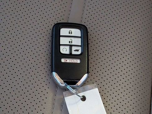 Used 2018 Honda CR-V Touring image 29