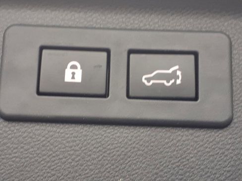 Used 2021 Subaru Forester Touring image 36