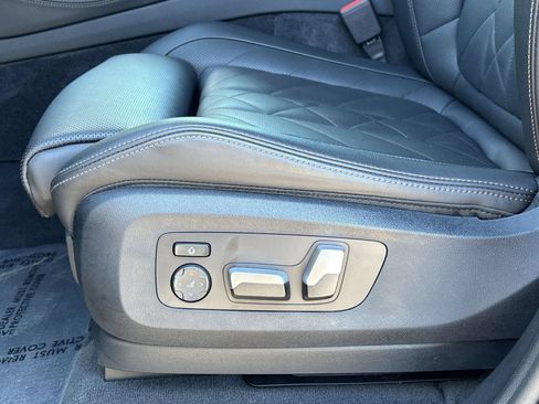 Used 2024 BMW X5 xDrive40i w/ Premium Package AWD/4WD image 13