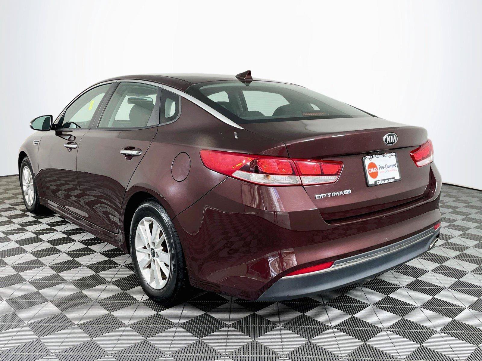 Used 2017 Kia Optima LX FWD image 6