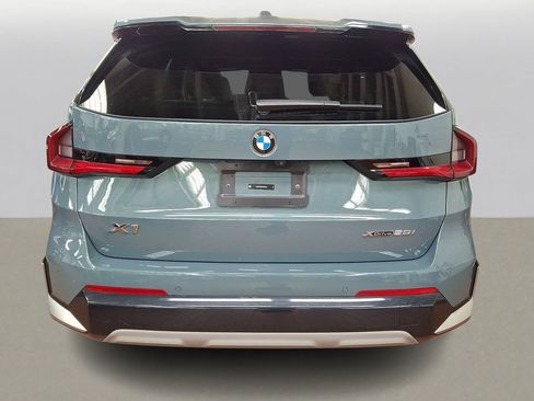 Used 2023 BMW X1 xDrive28i w/ Convenience Package AWD/4WD image 5