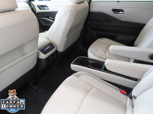 Used 2023 Nissan Pathfinder SL w/ SL Premium Package FWD image 25