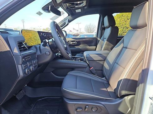 New 2026 Chevrolet Suburban Premier w/ Sun And Tow Package image 9